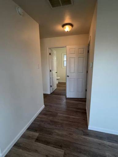 Main picture of 204 E 5th St