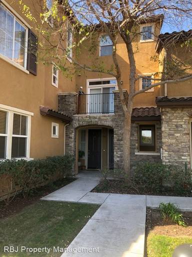 Main picture of 704-760 Castaway Cv