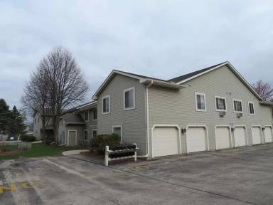 Main picture of 385 Main St