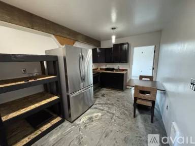 Main picture of 11158 Front St