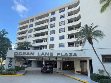 Main picture of 170 Ocean Lane Dr