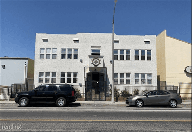 Main picture of 729 N Marine Ave