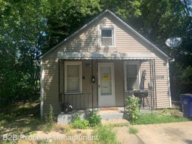 Main picture of 2408 Castle Ave