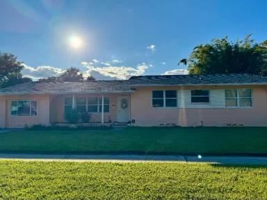 Main picture of 3228 Holly Berry Ln