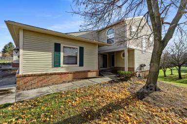 Main picture of 5611 Drake Hollow Dr W