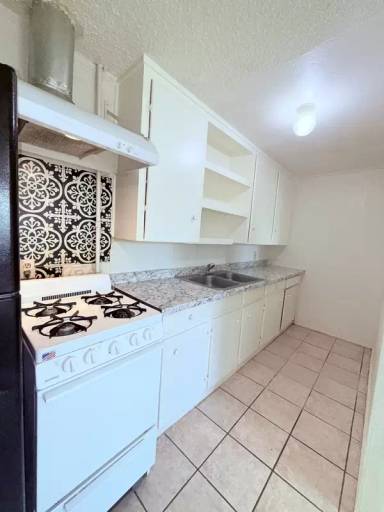 Main picture of PM425 - 6702 South 6th Avenue - 4