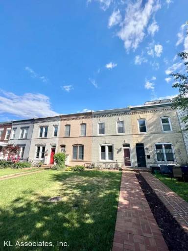 Main picture of 1431 S Carolina Ave SE