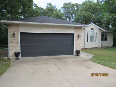 Main picture of 28 Goldenrod Rd