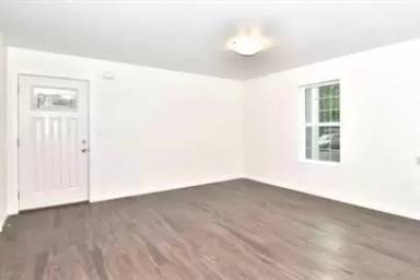 Main picture of 310 Park Way