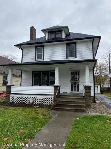 Main picture of 415 9th St