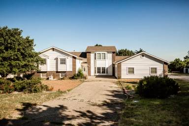 Main picture of 2906 Eagle Ridge Rd