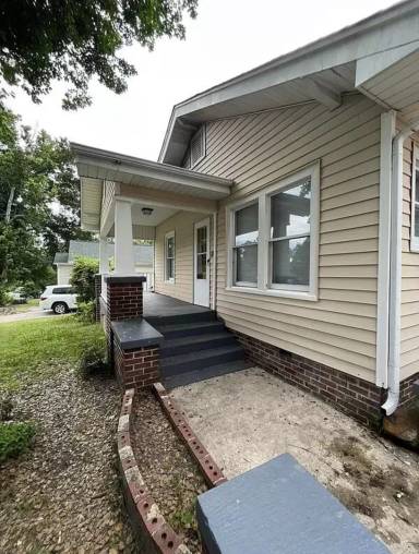 Main picture of 901 Foushee St