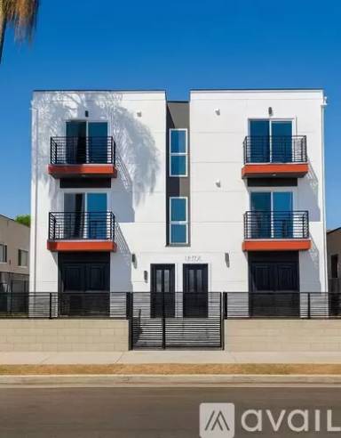 Main picture of 1312 N Mariposa Ave