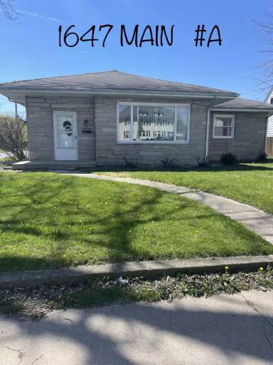 Main picture of ELWOOD: Main: 1647: Triplex - A