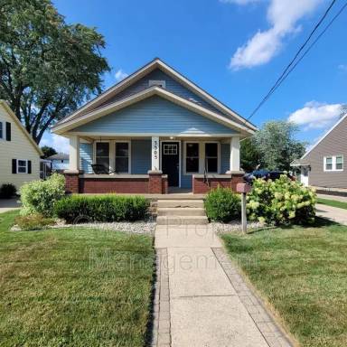 Main picture of 3505 Curtis St