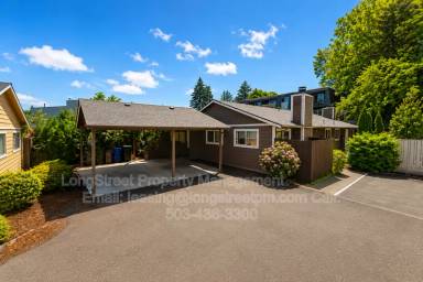 Main picture of 2537 SW Spring Garden St Portland, OR 97219