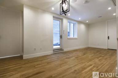 Main picture of 773 Lexington Ave