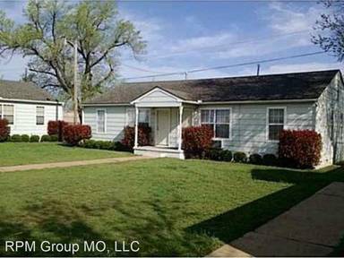 Main picture of 1141 NW Ozmun Ave