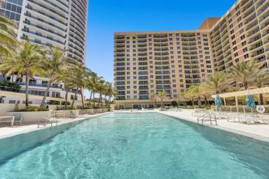 Main picture of The Wave Condominium