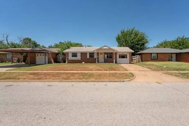 Main picture of 5221 Foster Dr