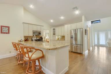 Main picture of 9261 SW 59th St