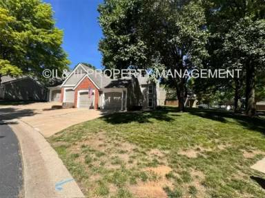 Main picture of 9404 W 122nd St