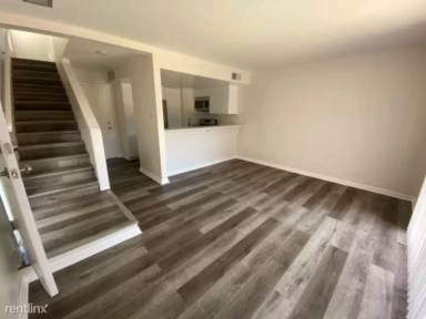 Main picture of 2209 Pierpont Blvd