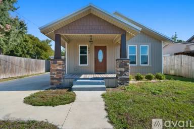 Main picture of 662 Cypress Ave