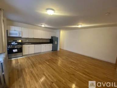 Main picture of 555 W 160th St