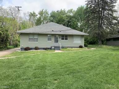 Main picture of 752 W Washington Ave