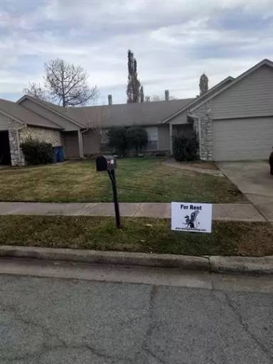 Main picture of 12524 E 39th Pl