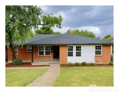Main picture of 923 Fernwood Ave