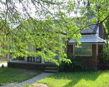 Main picture of 12746 Memorial St
