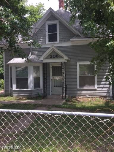 Main picture of 204 SW Macvicar Ave