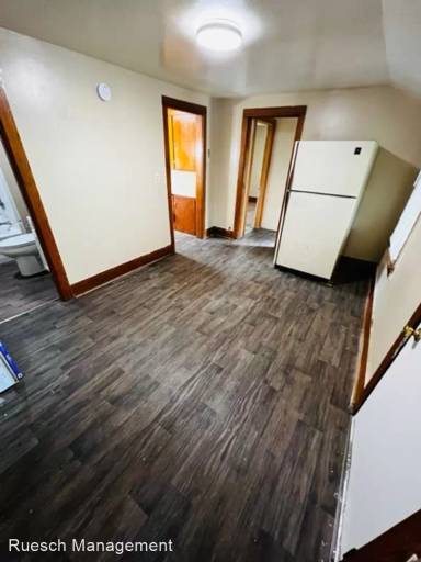 Main picture of 916 Wright St