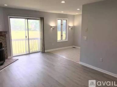 Main picture of 303 Village Cmns