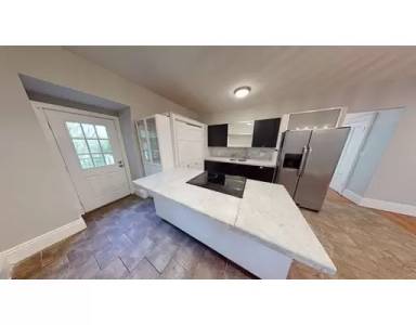 Main picture of 35 Van Winkle St