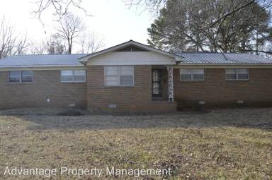 Main picture of 1611 Chenault Dr SE