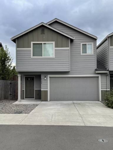 Main picture of 5923 NE 71st Ct