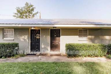 Main picture of 550 Macon Hwy