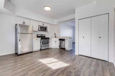 Main picture of 1029 E Warrington Ave