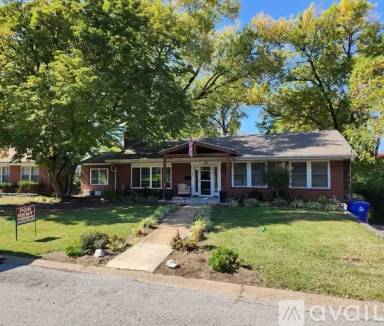Main picture of 1111 W Parkedge Ln