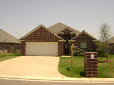 Main picture of 806 Dove Landing Ave