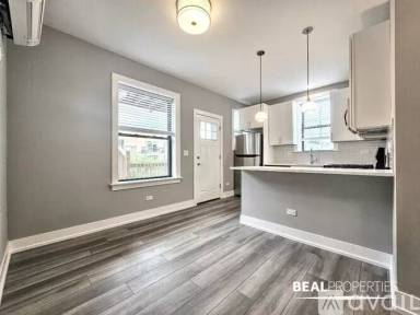 Main picture of 3937 N Janssen Ave