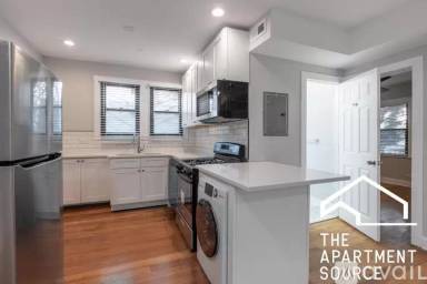 Main picture of 3100 N Western Ave