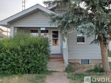 Main picture of 2618 Maxwell Ave