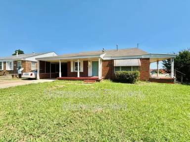 Main picture of 441 Showalter Dr