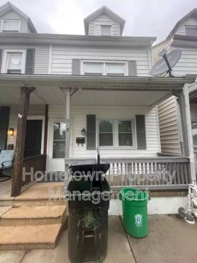 Main picture of 919 Hay St
