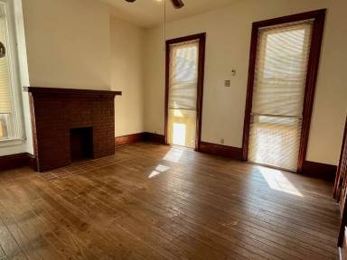 Main picture of 844 S 2nd St