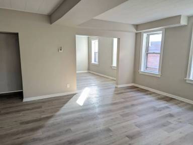 Main picture of 5300 Bancroft Ave